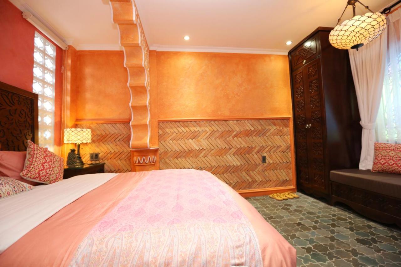 Aquarizon Boutique Hostel & City Bar Ho Chi Minh City Exterior photo