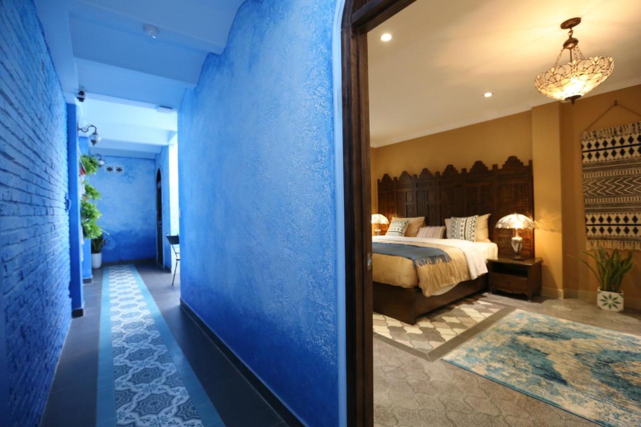 Aquarizon Boutique Hostel & City Bar Ho Chi Minh City Exterior photo