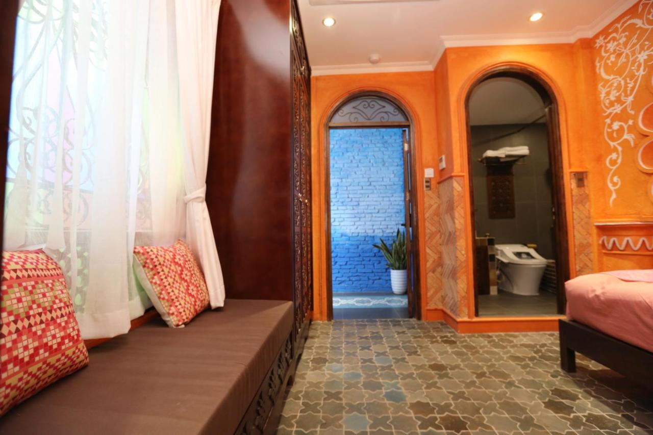 Aquarizon Boutique Hostel & City Bar Ho Chi Minh City Exterior photo