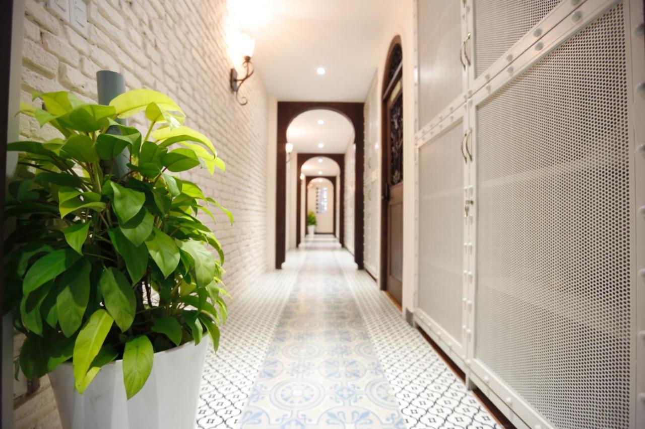 Aquarizon Boutique Hostel & City Bar Ho Chi Minh City Exterior photo