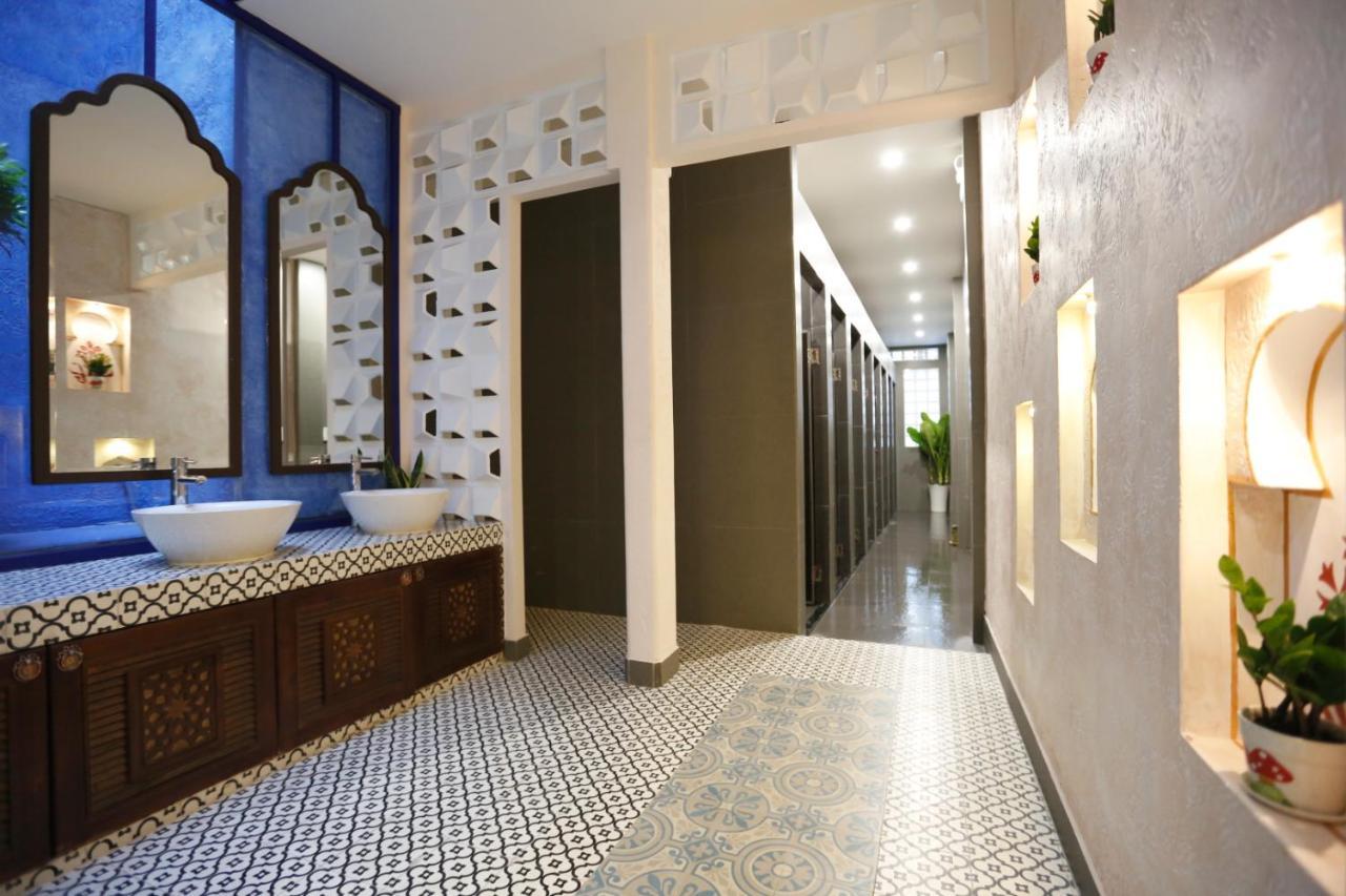 Aquarizon Boutique Hostel & City Bar Ho Chi Minh City Exterior photo