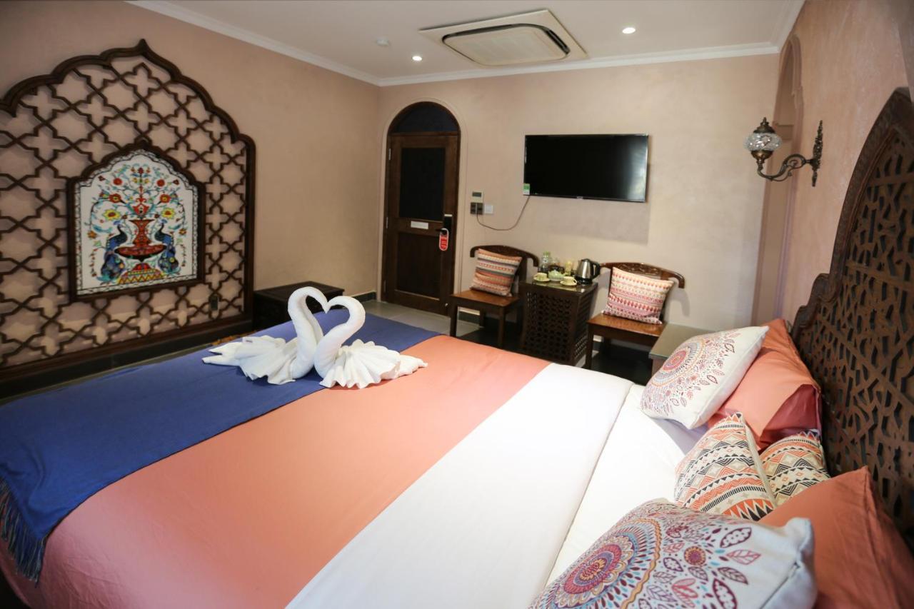Aquarizon Boutique Hostel & City Bar Ho Chi Minh City Exterior photo